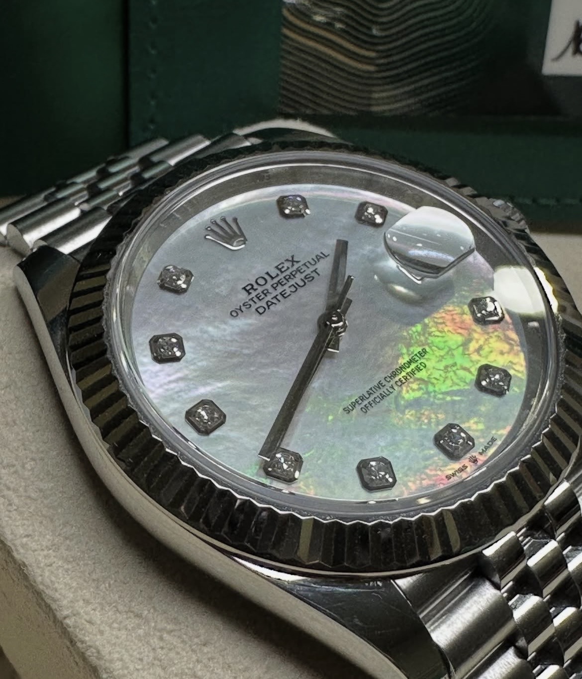 Rolex Datejust 126334 Mother of Pearl